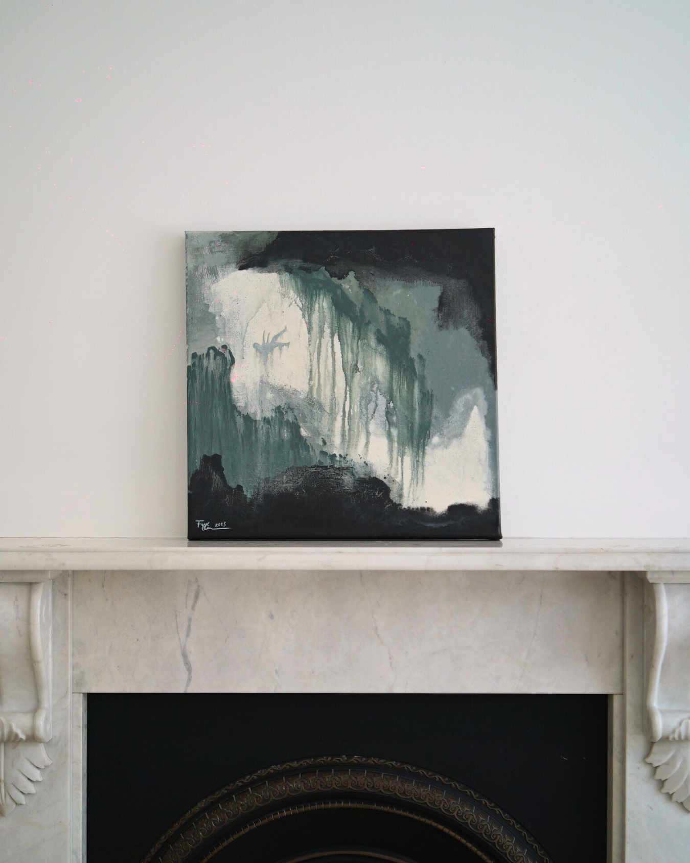 Falling, 2023. 50 x 50cm