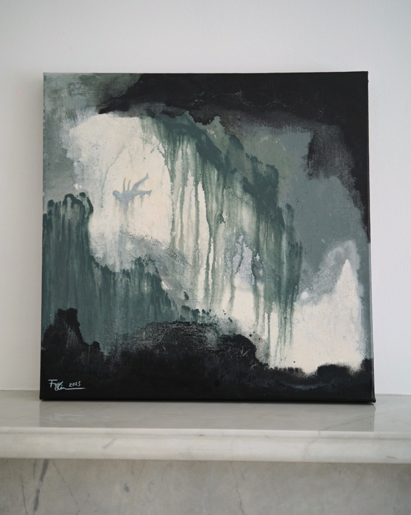 Falling, 2023. 50 x 50cm